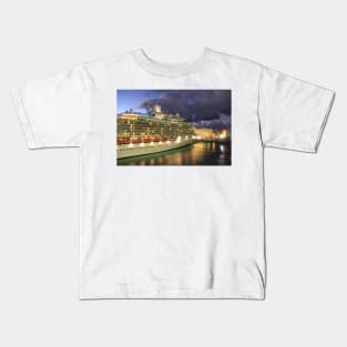 Celebrity Silhouette Cruise ship Kids T-Shirt